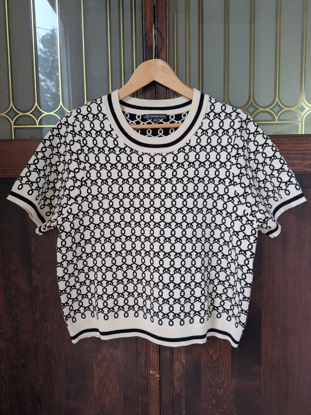 Adrianna Papell Black & White Geometric Knit Short Sleeve Tee